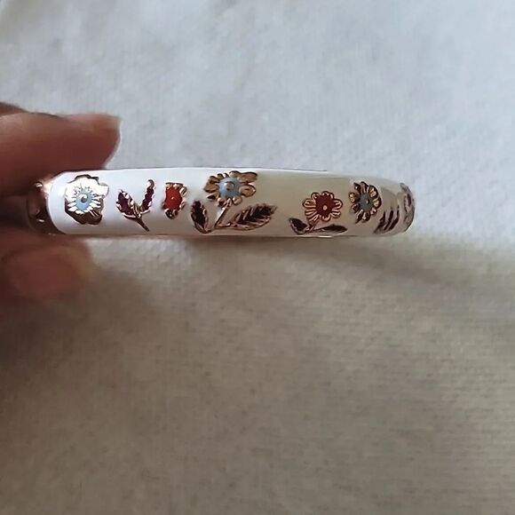 Jiu Long Xing Jewelry - Cloisonne Bracelet by Jiu Long Xing